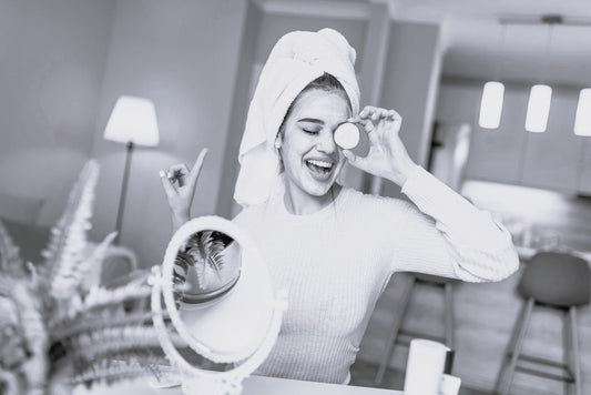 ¿Cómo la cosmética natural mejora la luminosidad de la piel?